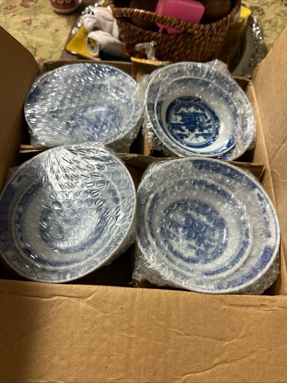 16-Piece Blue and White Dinnerware Set
